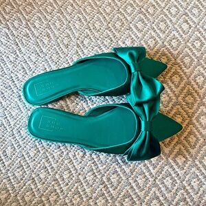 DOROTHY Green Flat Mule with Oversized Bow | SHUSHOP